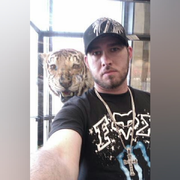 Meet your Posher, Waylon - Picture 1 of 1